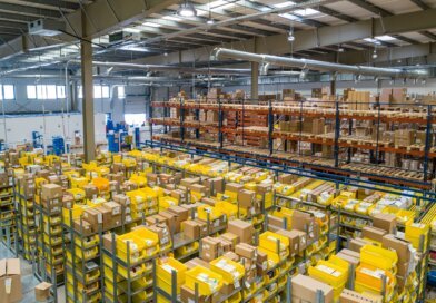 Warehouse Associate Jobs 2026 | Hiring Now | No Experience Required