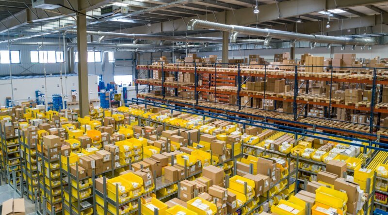 Warehouse Associate Jobs 2026 | Hiring Now | No Experience Required